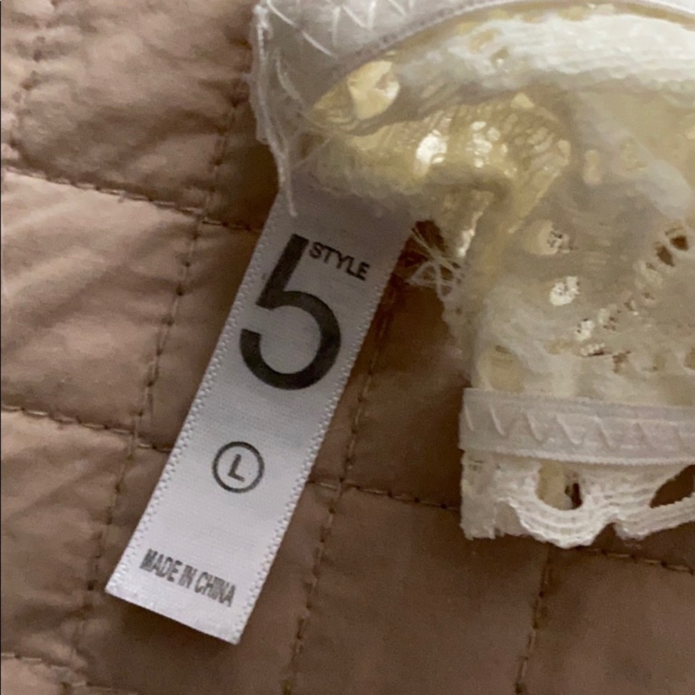 Ivory Bralette - Picture 3 of 3